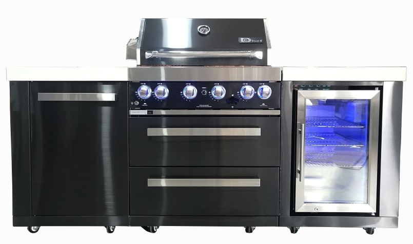 מטבח חוץ עם גריל Weber או Dchef - השוואת מותגים והמלצות מקצועיות